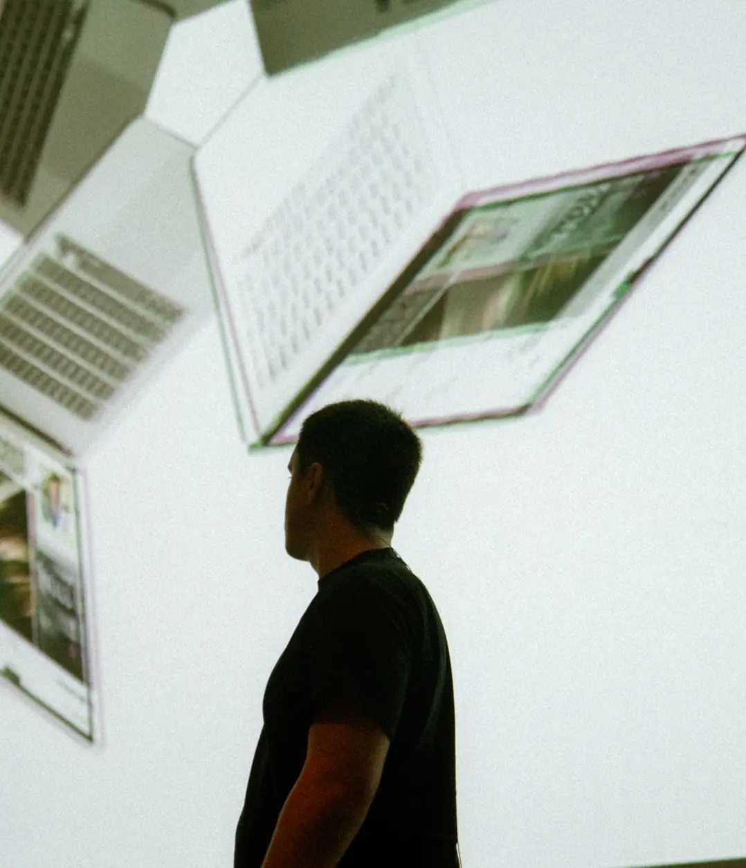A talk at DHub — the screen behind